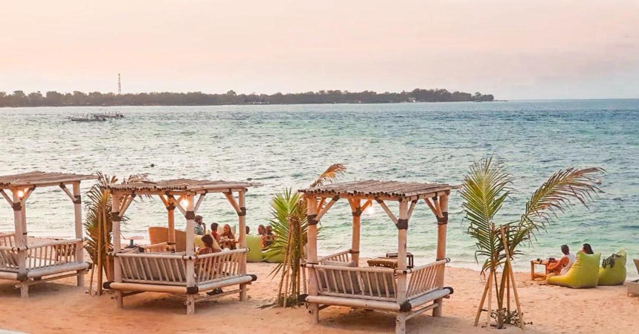 Puri Air Beach Resort & Spa Gili Air Bagian luar foto