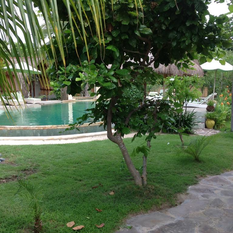 Puri Air Beach Resort & Spa Gili Air Bagian luar foto