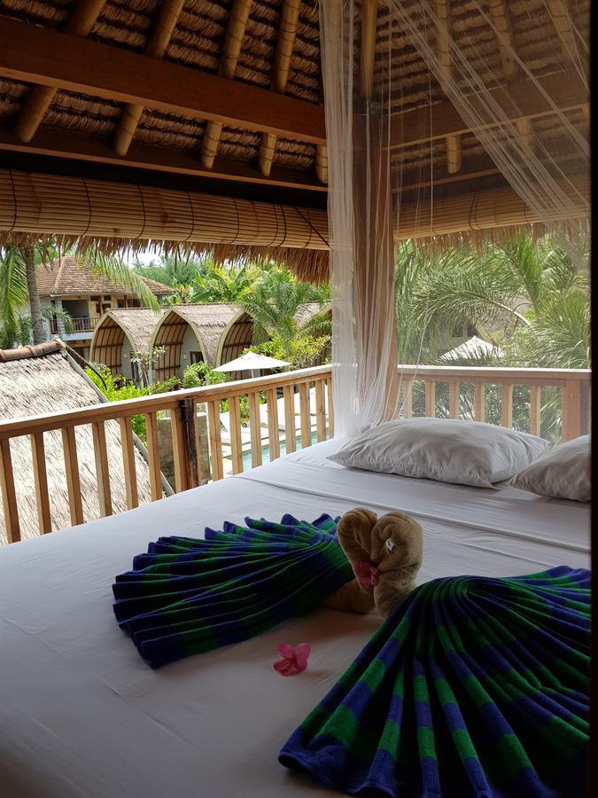 Puri Air Beach Resort & Spa Gili Air Bagian luar foto