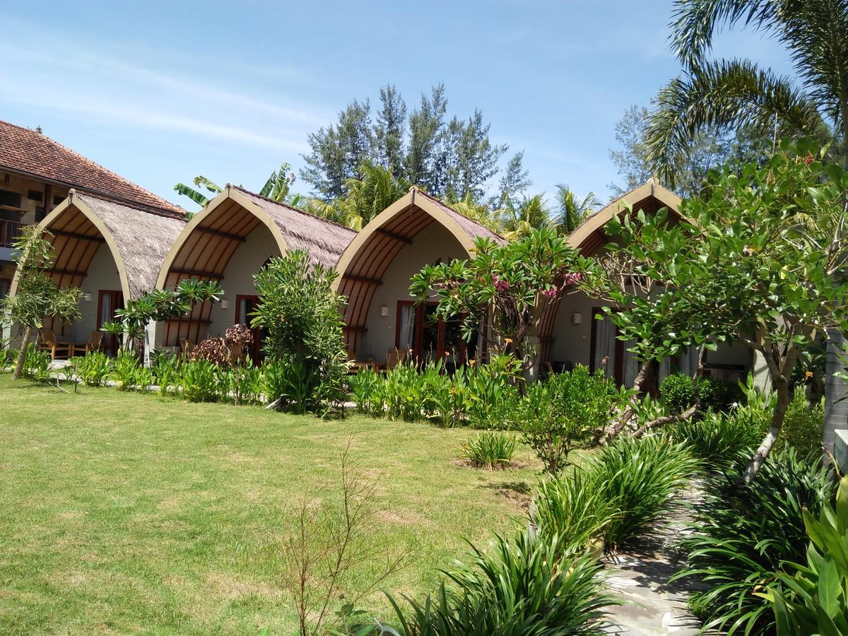 Puri Air Beach Resort & Spa Gili Air Bagian luar foto